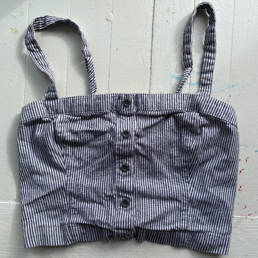 Hollister crop top